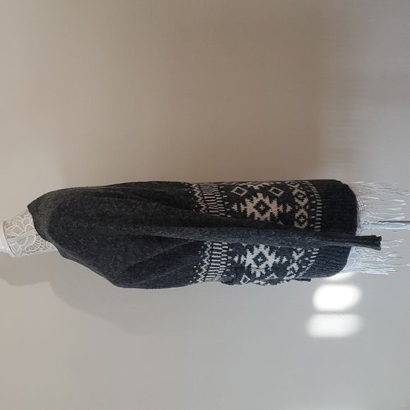 Hollister Cardigan Sweater71923 - Picture 5 of 10